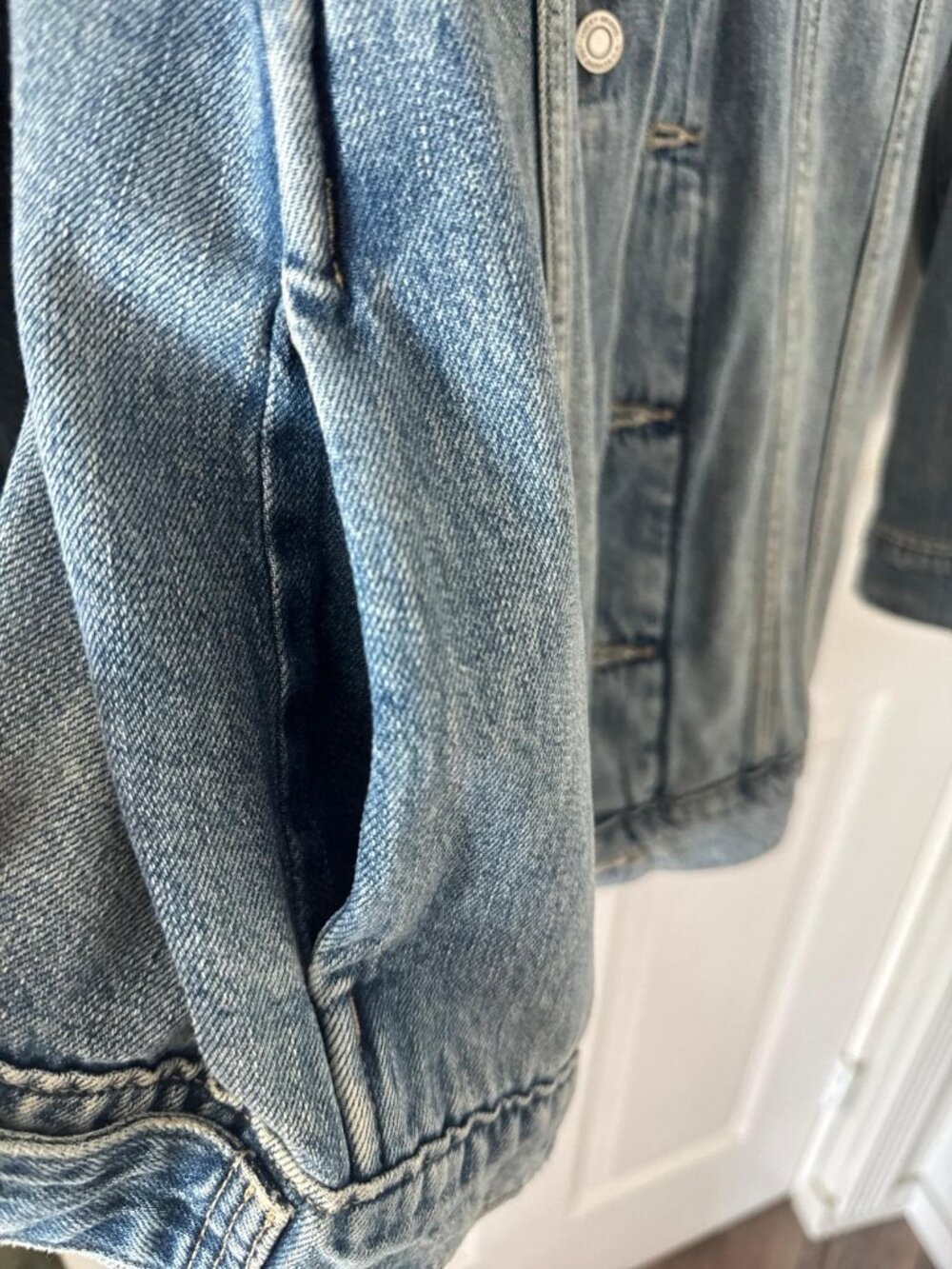 Lucky Brand NWT Oversized Denim Jean Jacket Blue Trucker Size M - Picture 6 of 7
